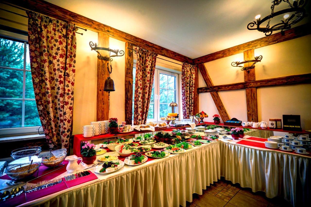 Hotel Osada Dankow Miłomłyn Esterno foto