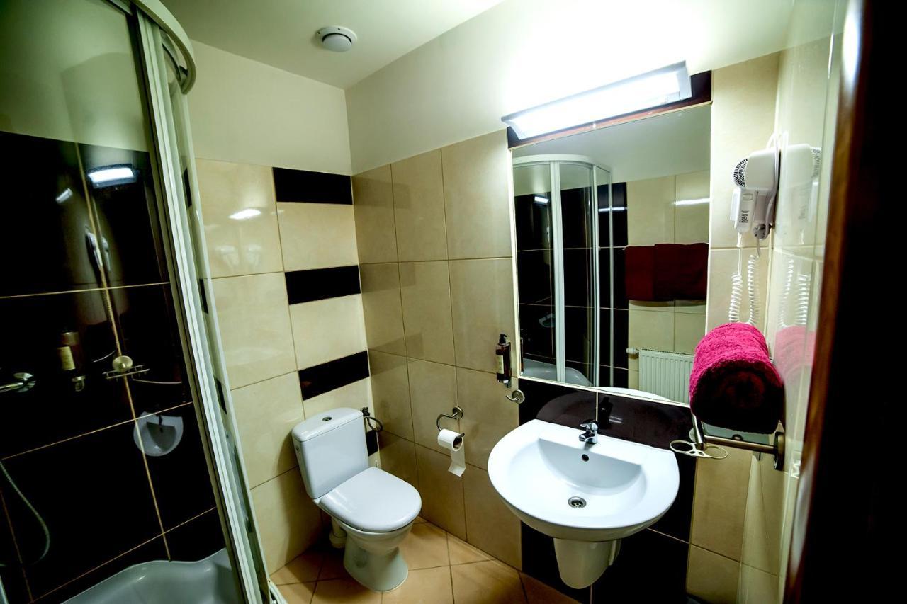 Hotel Osada Dankow Miłomłyn Esterno foto