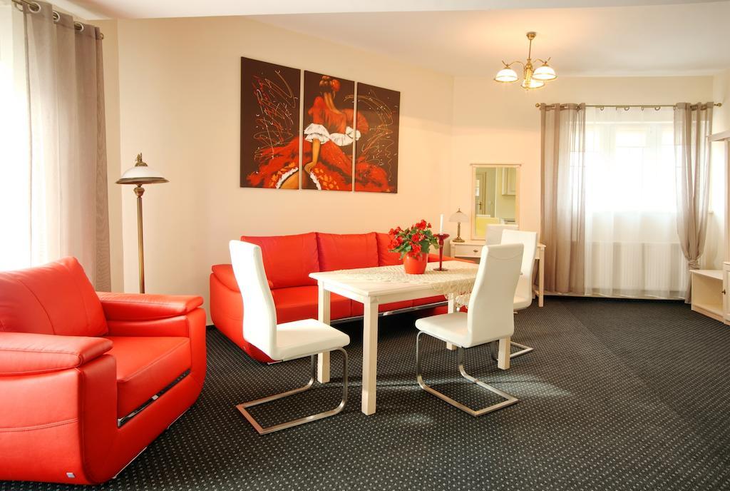 Hotel Osada Dankow Miłomłyn Esterno foto